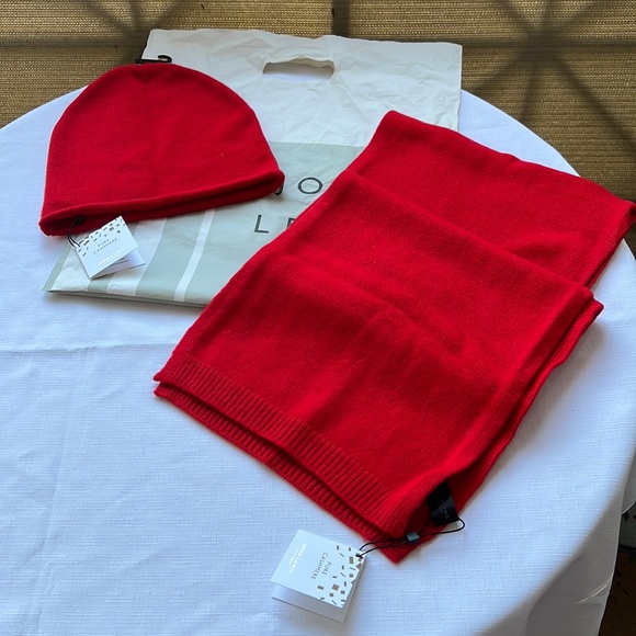 John Lewis Pure Cashmere Red Scarf and Beanie Hat Set! NEW! - Picture 2 of 6